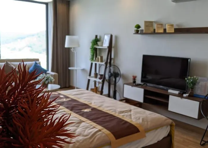 House & 1-5 Mins Access Apartment *