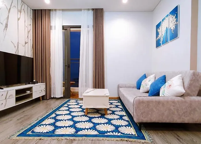 Apartment House & 1-5 Mins Access *