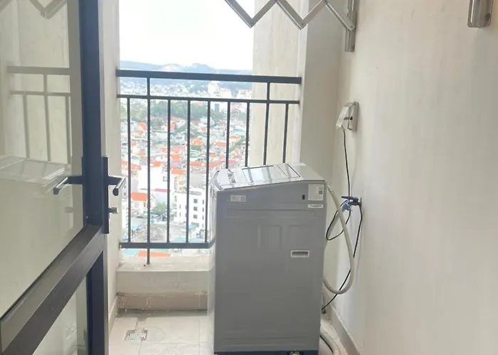 House & 1-5 Mins Access Apartment Hạ Long