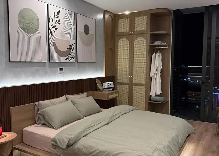 House & 1-5 Mins Access Apartment